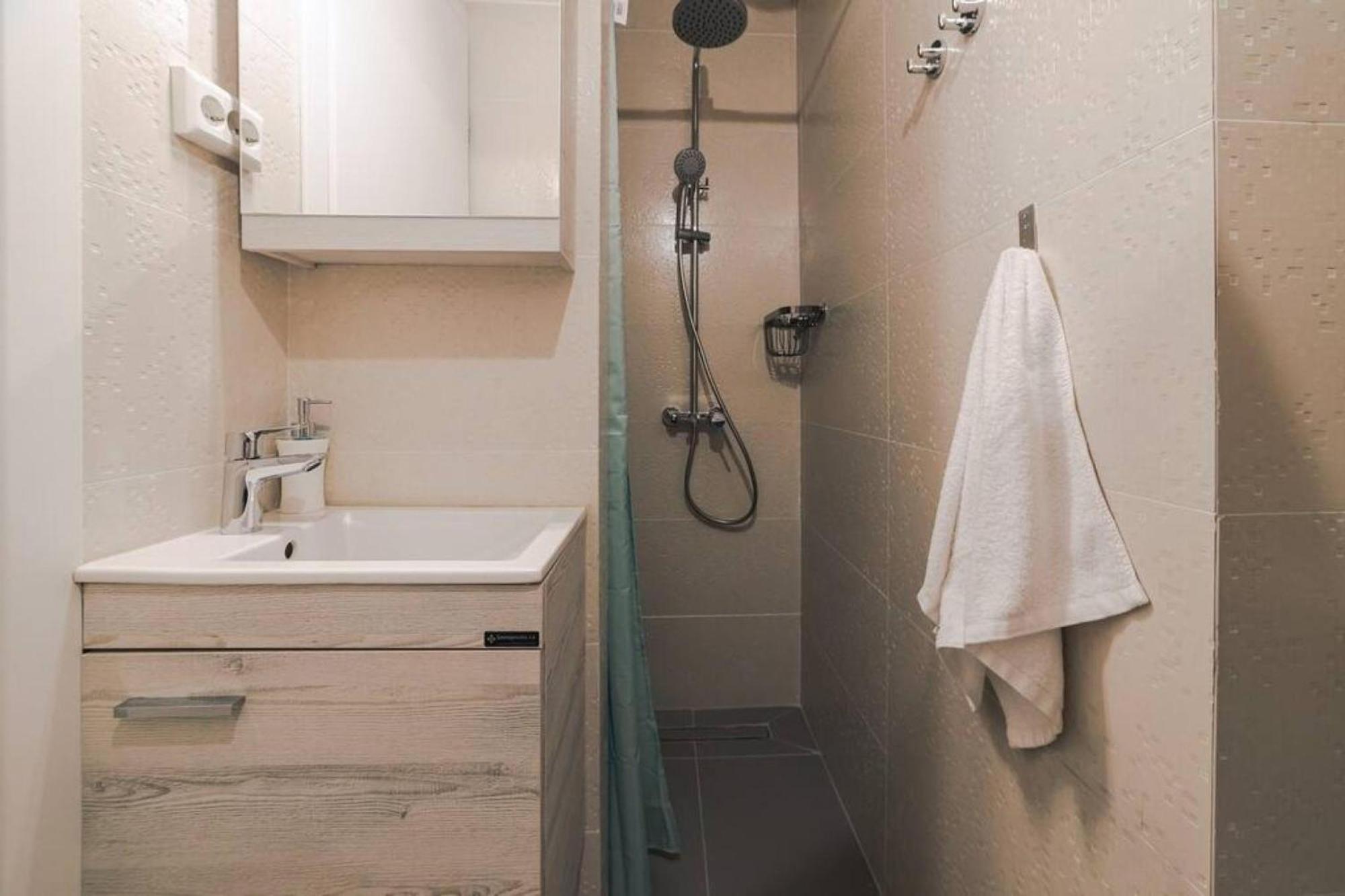 Small And Cozy Studio Athena Bagian luar foto