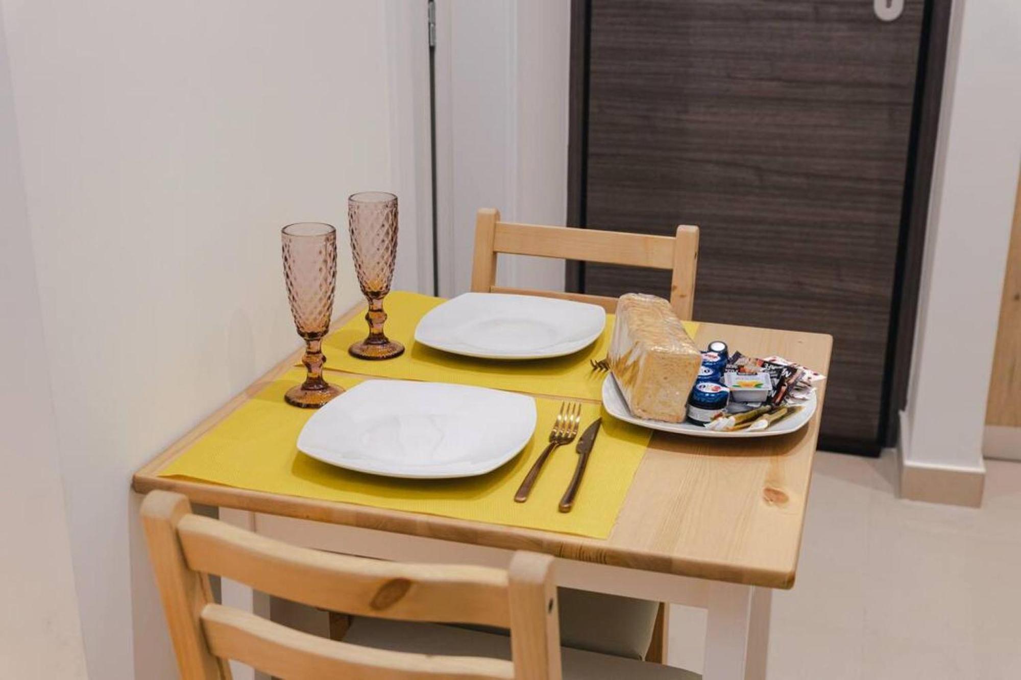 Small And Cozy Studio Athena Bagian luar foto